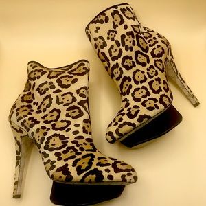 L.A.M.B. NOSS Leopard Skin/Fur Sz 9.5 Stilettos